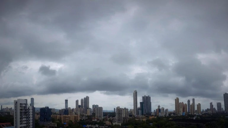Monsoon set to arrive in Mumbai in the next 24 hours