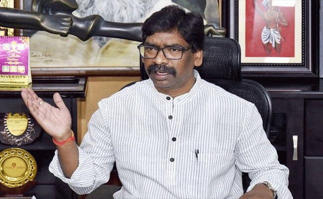 Jharkhand CM Files Defamation Suit Against BJP MP