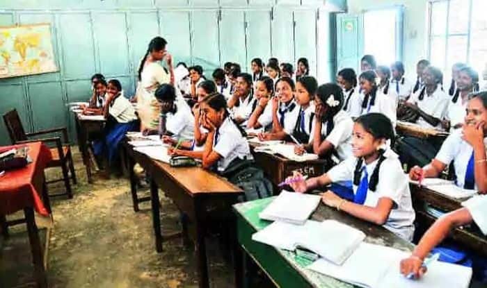 Government rethinks reopening of schools