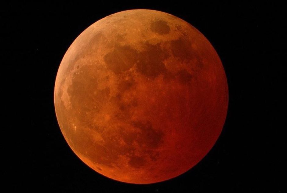 Lunar eclipse, Supermoon, and Blood moon on 26th May