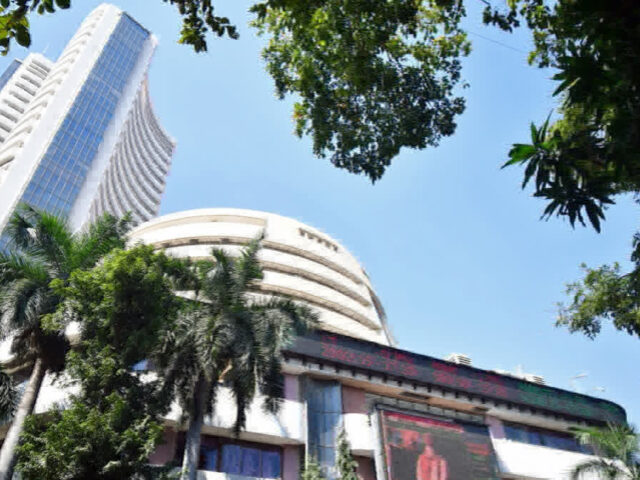 Sensex Slips 669 Points to 72,581 at Noon as Midcaps Drop 2.5%