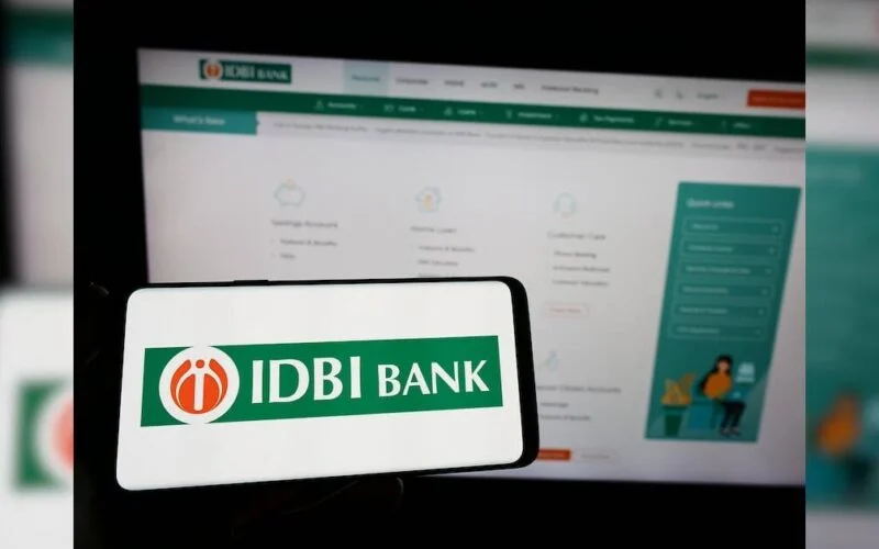 Illustration for the government's sale of its stake in IDBI Bank