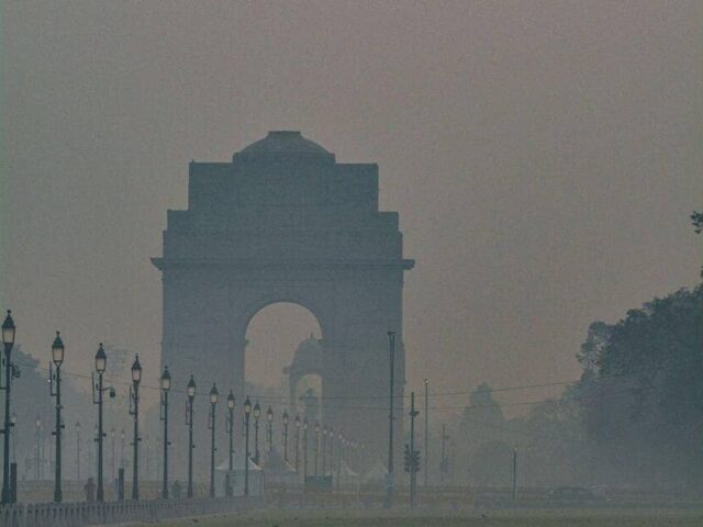 Delhi Air Likely Very Poor Today; Dry Days, Showers Return Oct 24