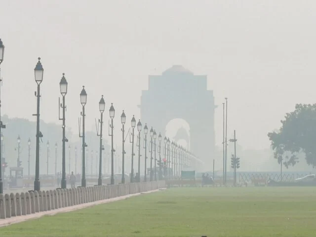 Delhi Air Quality Improves to 223 ‘Poor’ on Thursday; Stubble Share Rises