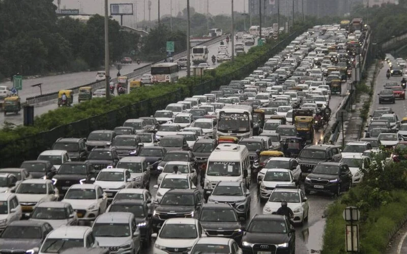 Vehicles in heavy traffic on the Delhi-Gurugram Expressway