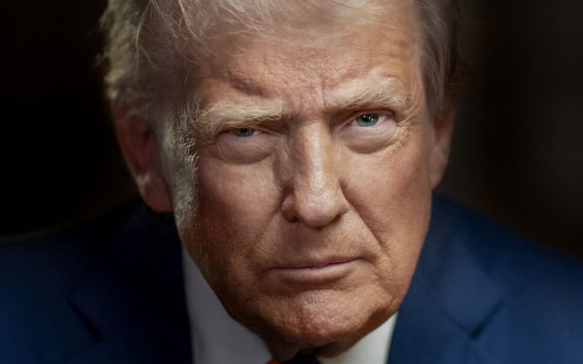 Official portrait of US President Donald Trump