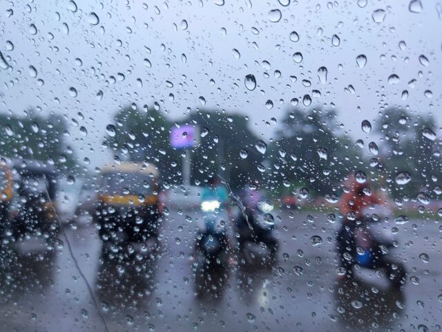 Tamil Nadu Rain Today: Yellow Alert for 17 Districts Including Chennai