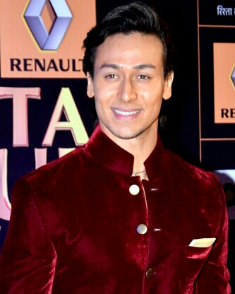 Shots Fired at Tiger Shroff’s Car in Mumbai’s Juhu; Actor Unhurt